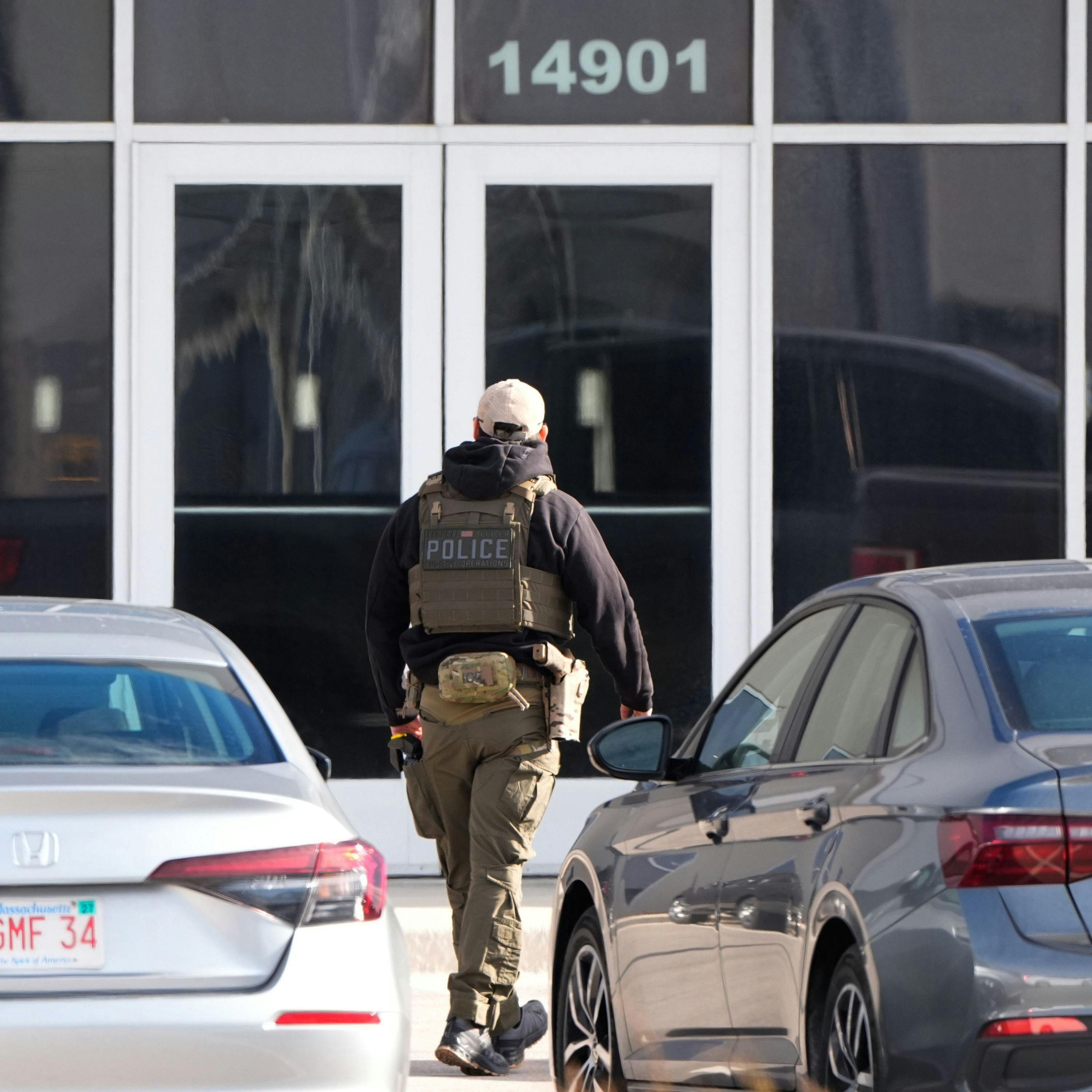 Judge Orders DHS to Allow ICE Detention Inspections