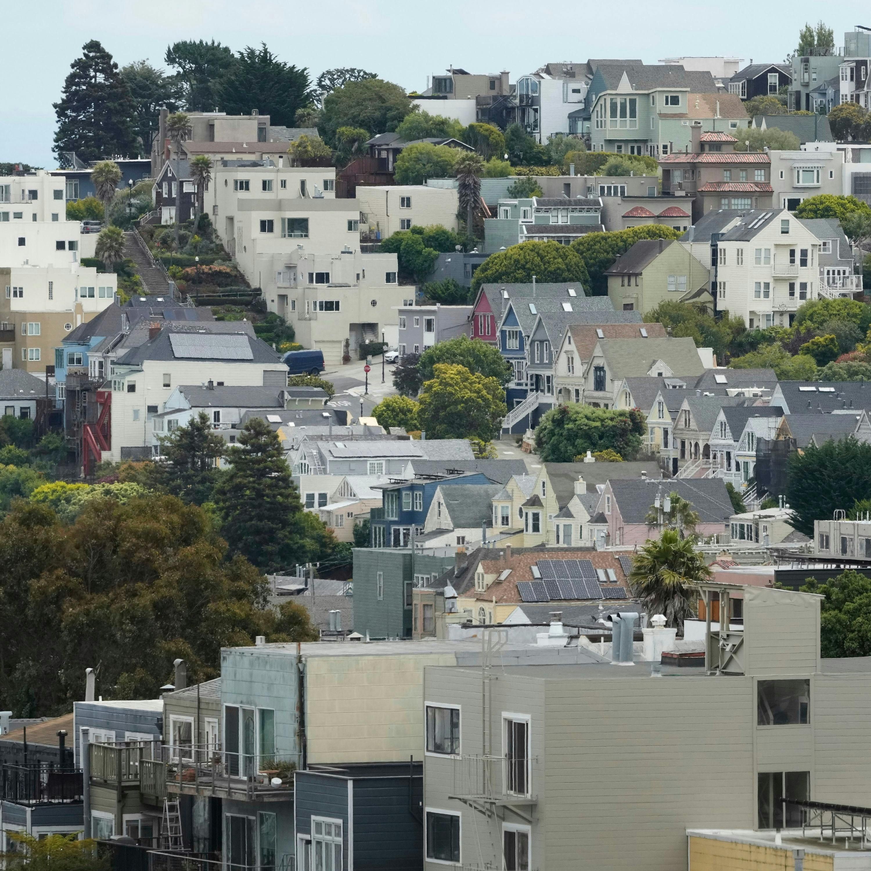 Housing Market Slows as Prices Diverge by City