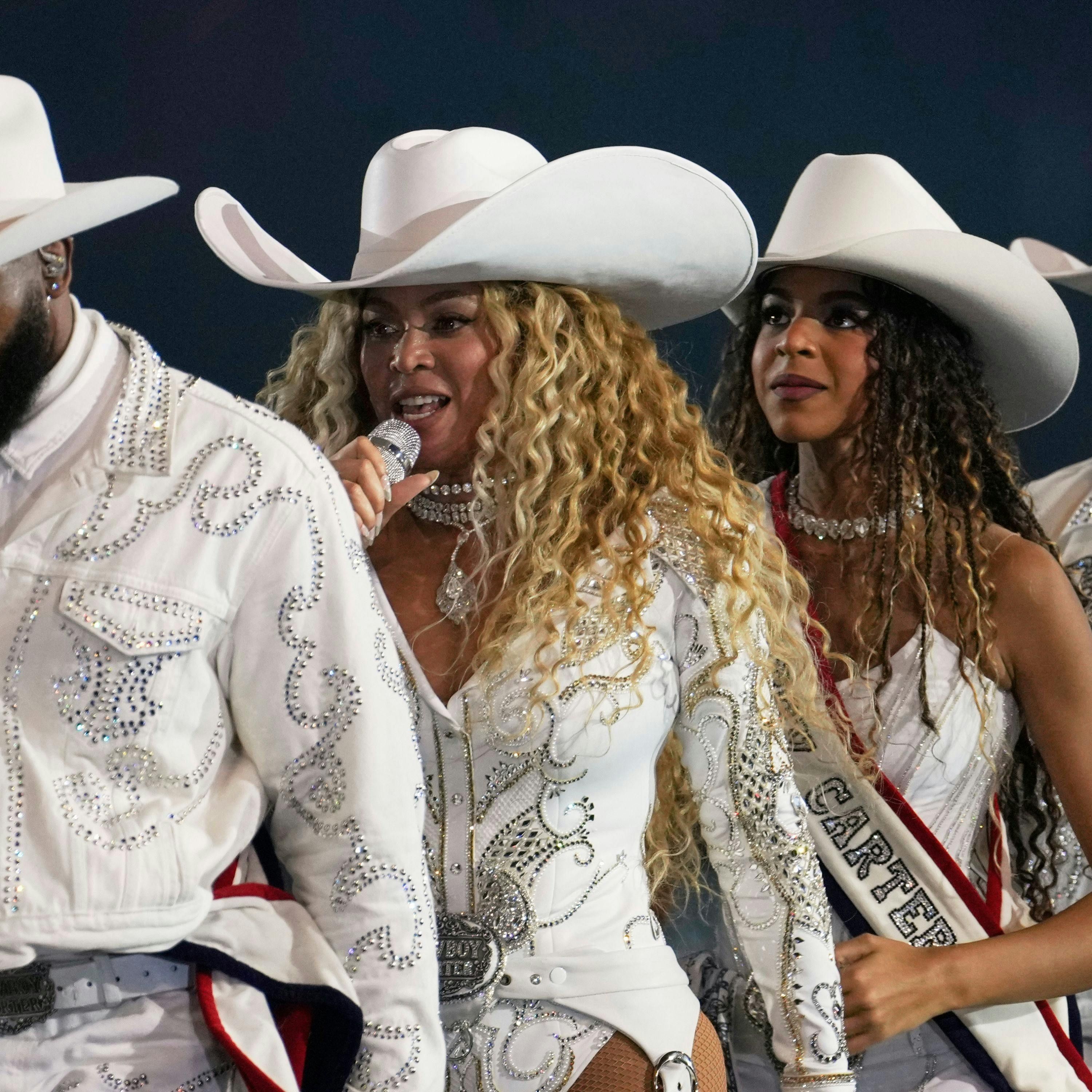 Beyoncé’s ‘Cowboy Carter’ Makes Country Music History