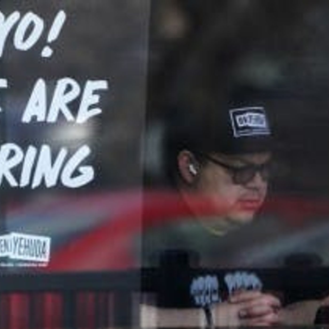 Job Market Stumbles With Steep Rise in Layoffs