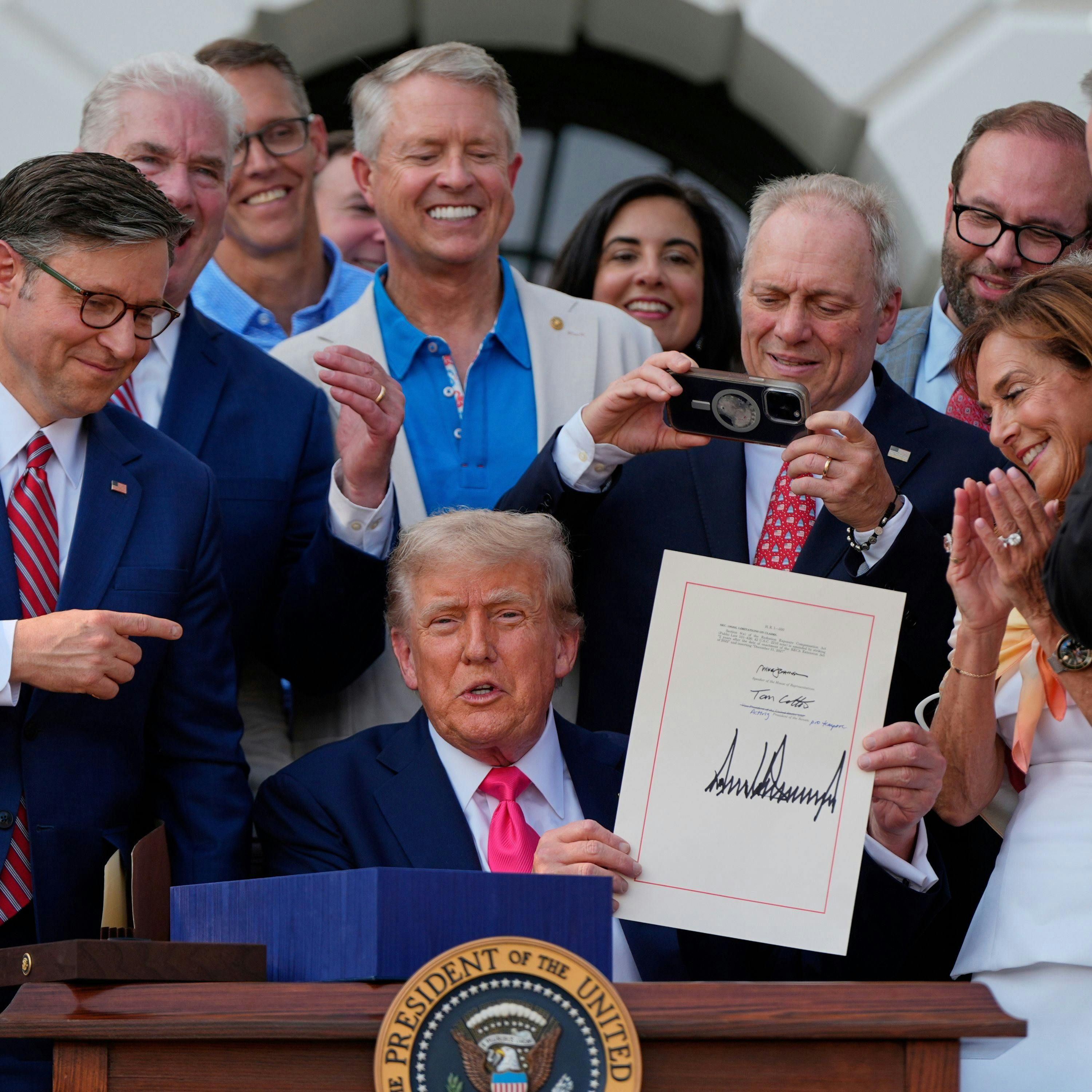 CBO: Trump’s Big Bill Widens Wealth Gap