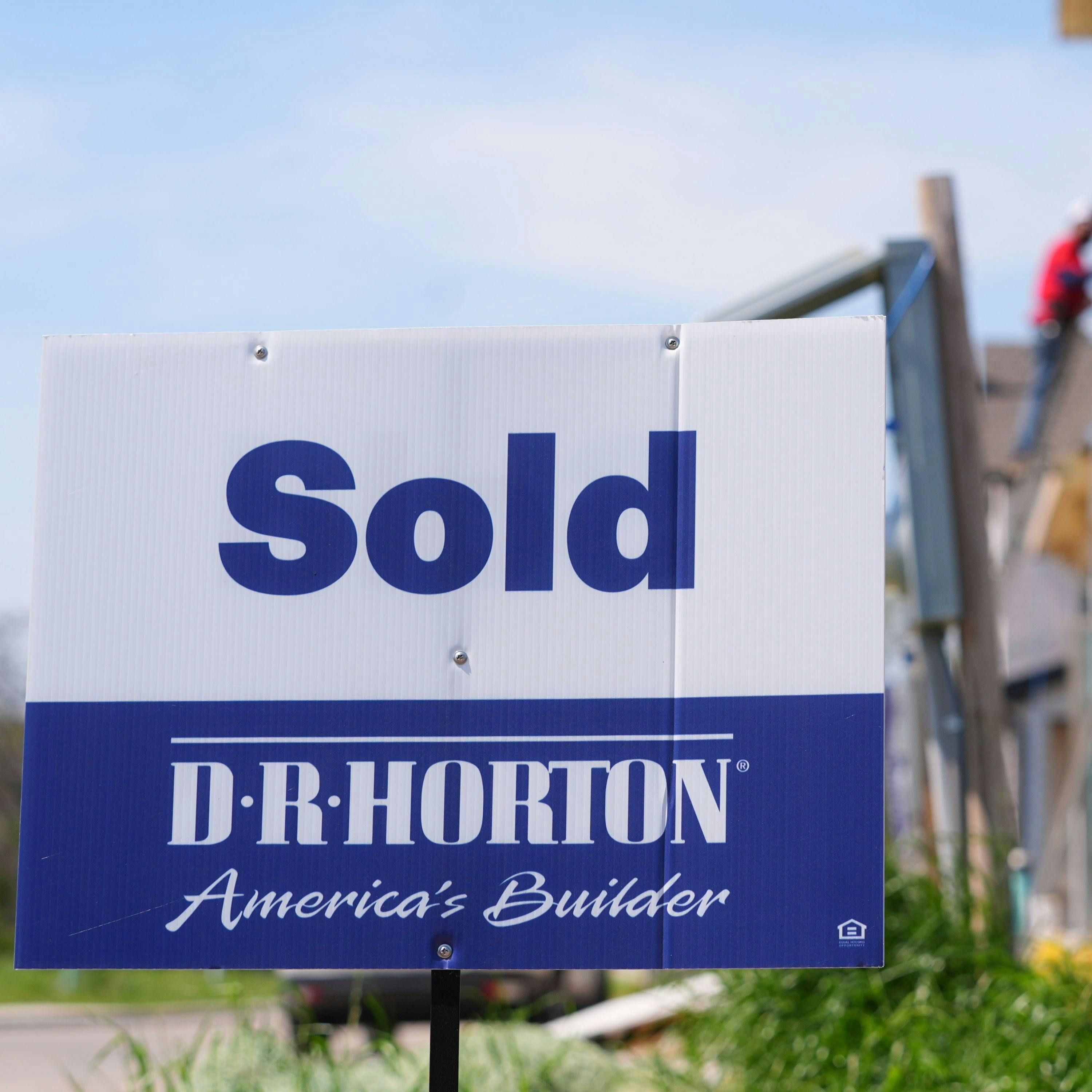 Housing Market Shifts as Sellers Outnumber Buyers