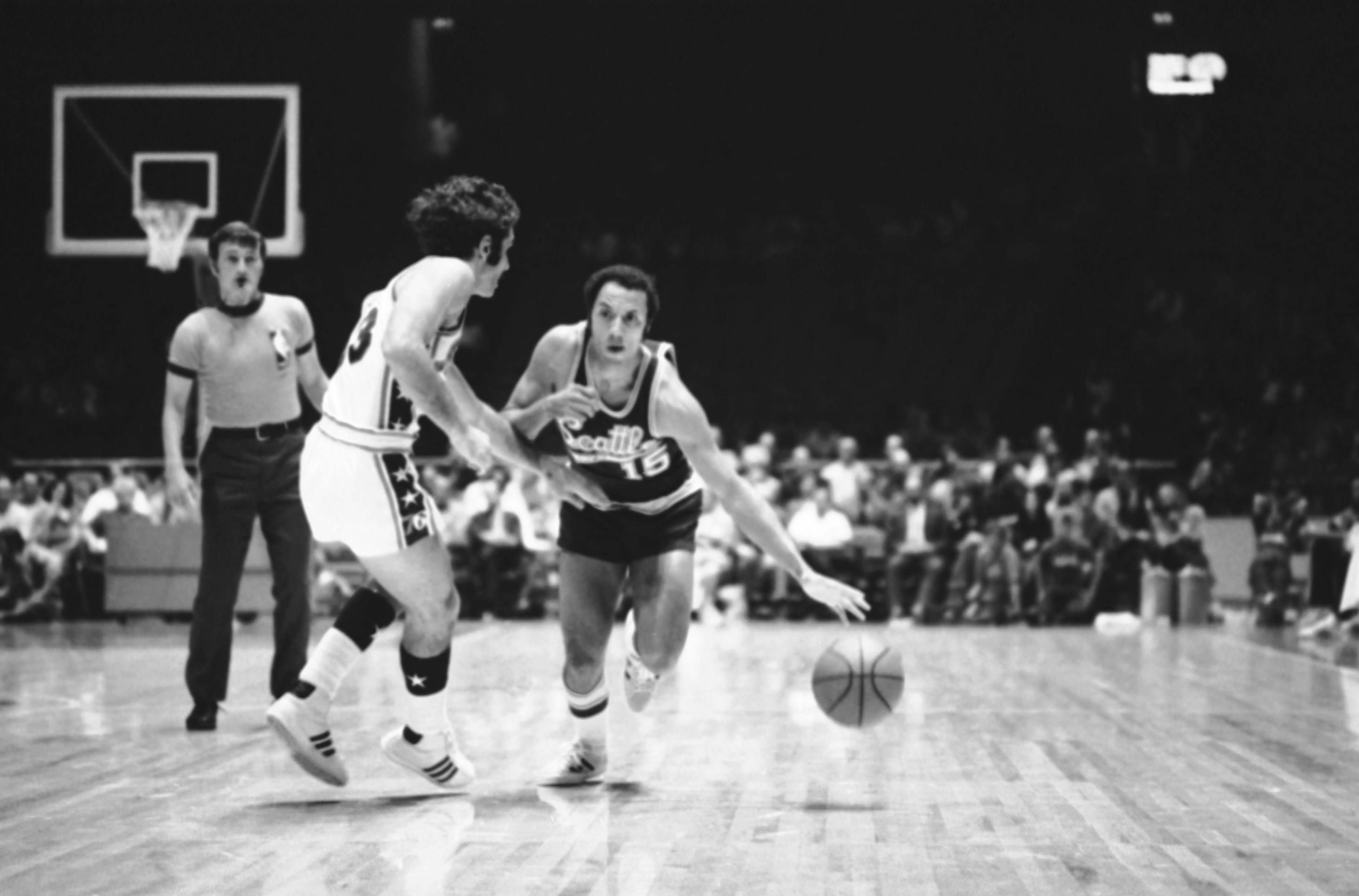 Lenny Wilkens, Hall of Famer and NBA Legend, Dies at 88