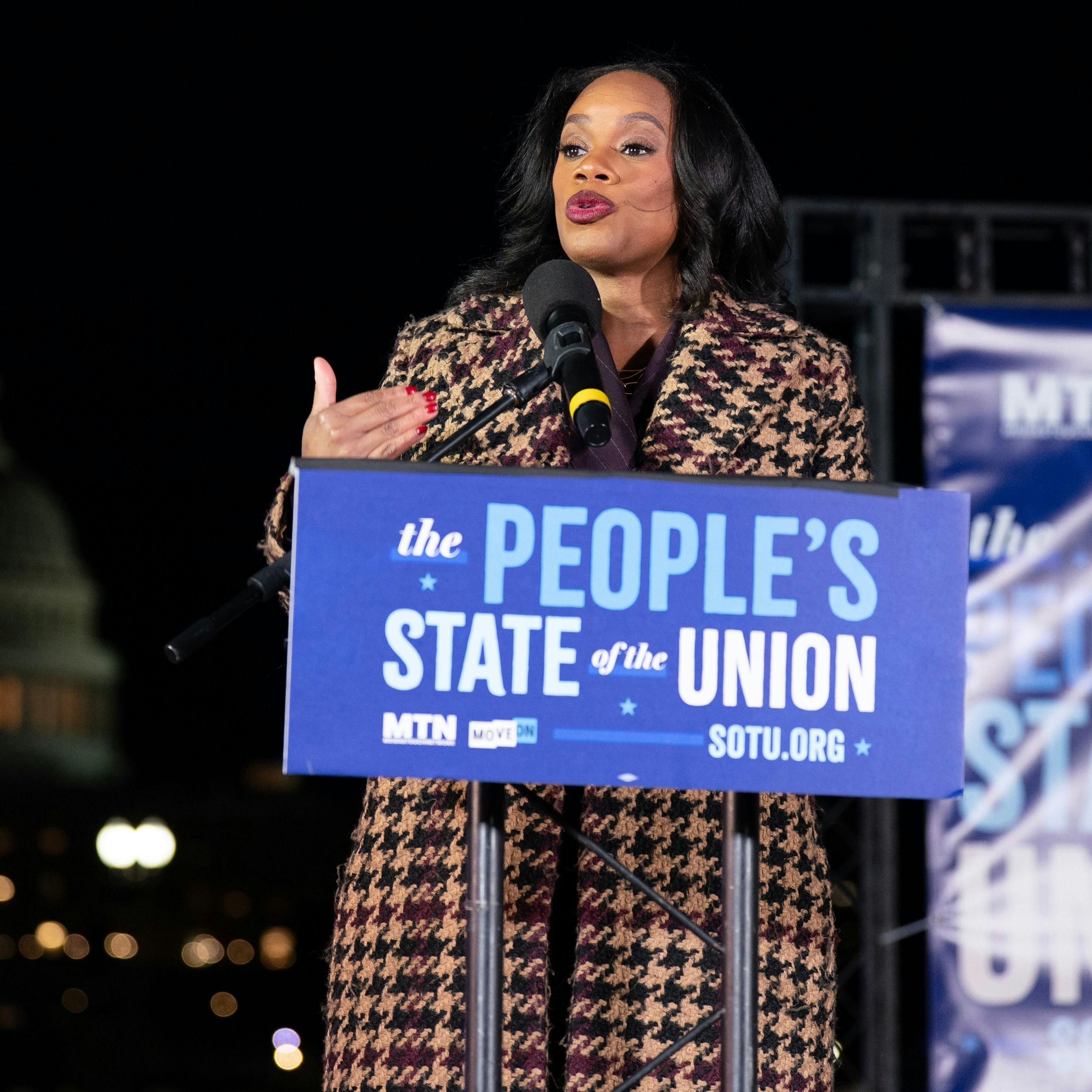 Democrats Walk Out of Epstein Files Briefing