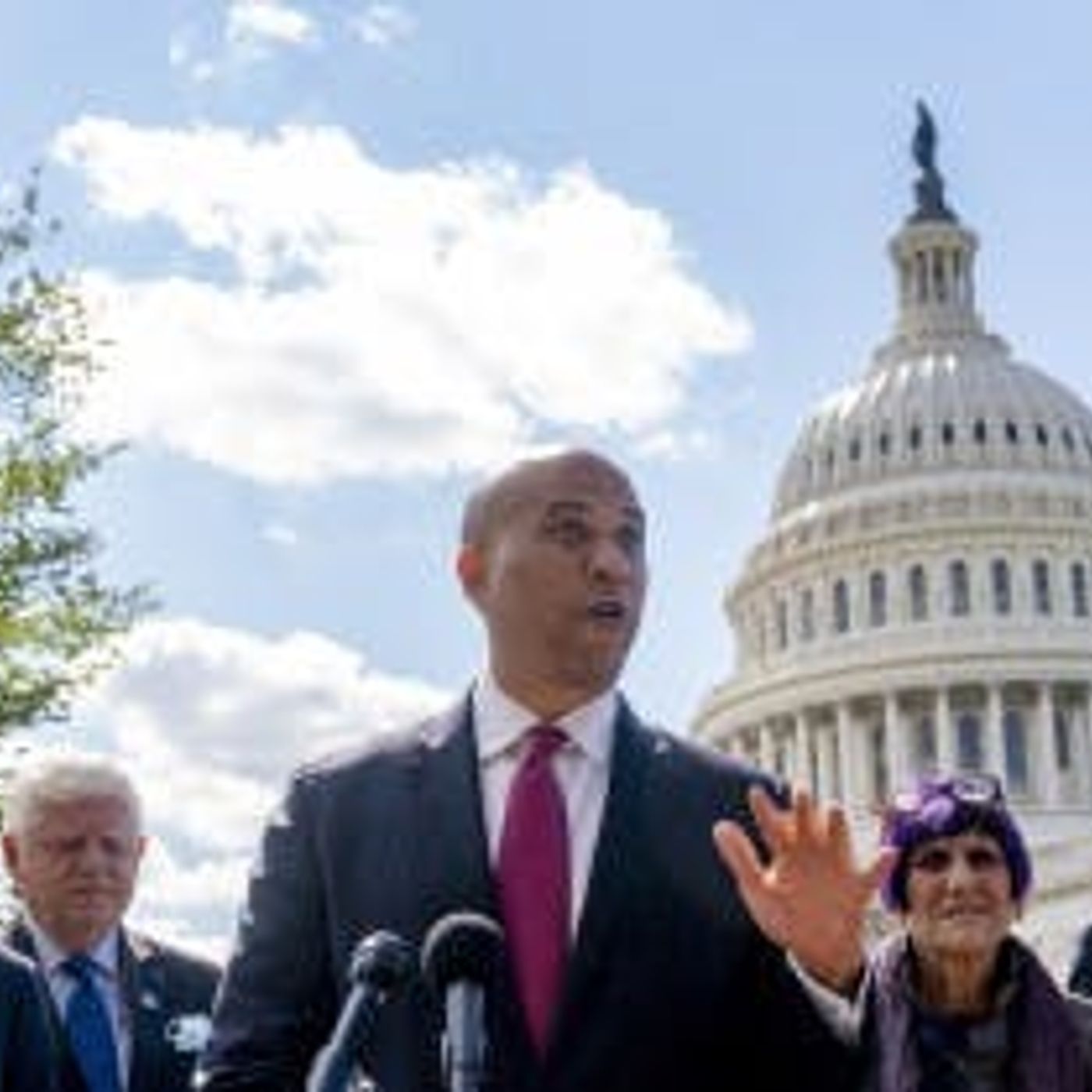 Cory Booker Marries Alexis Lewis in Intimate Washington Ceremony