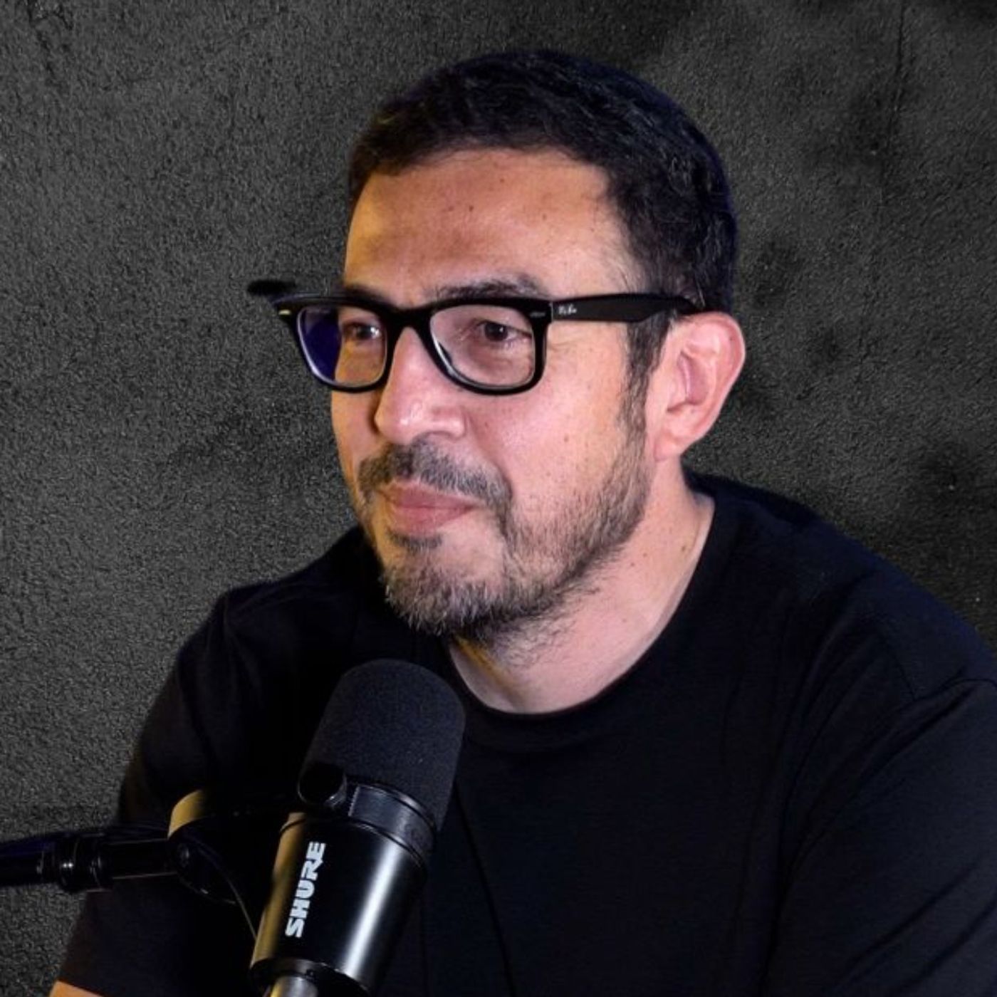 Revista GQ México y LATAM, Moda Masculina, Premios GQ Hombres del Año y Salud Mental | EP 16 episode artwork