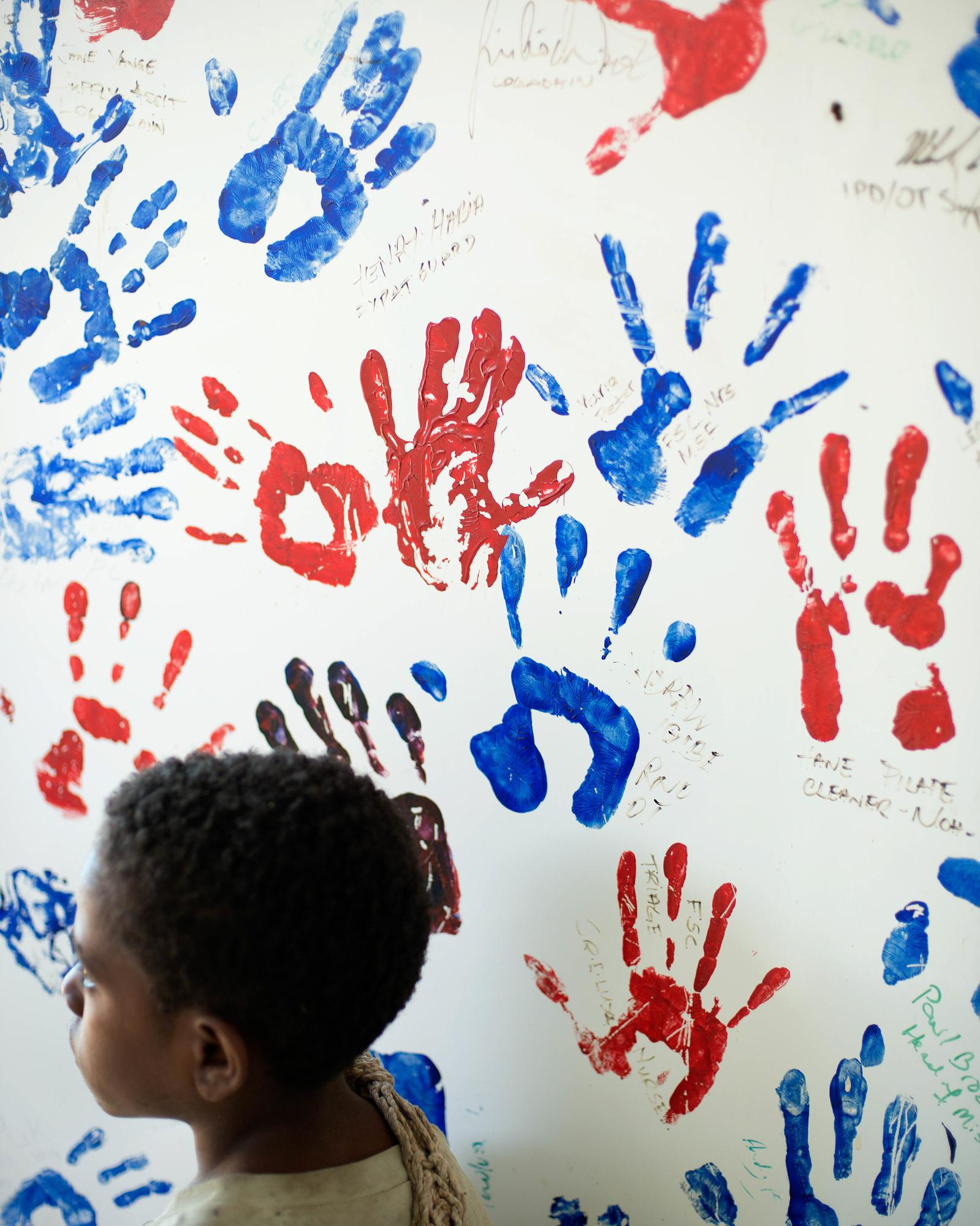 Interview with MSF's Abdul Wasey Mullahzada on family and sexual violence in PNG episode artwork