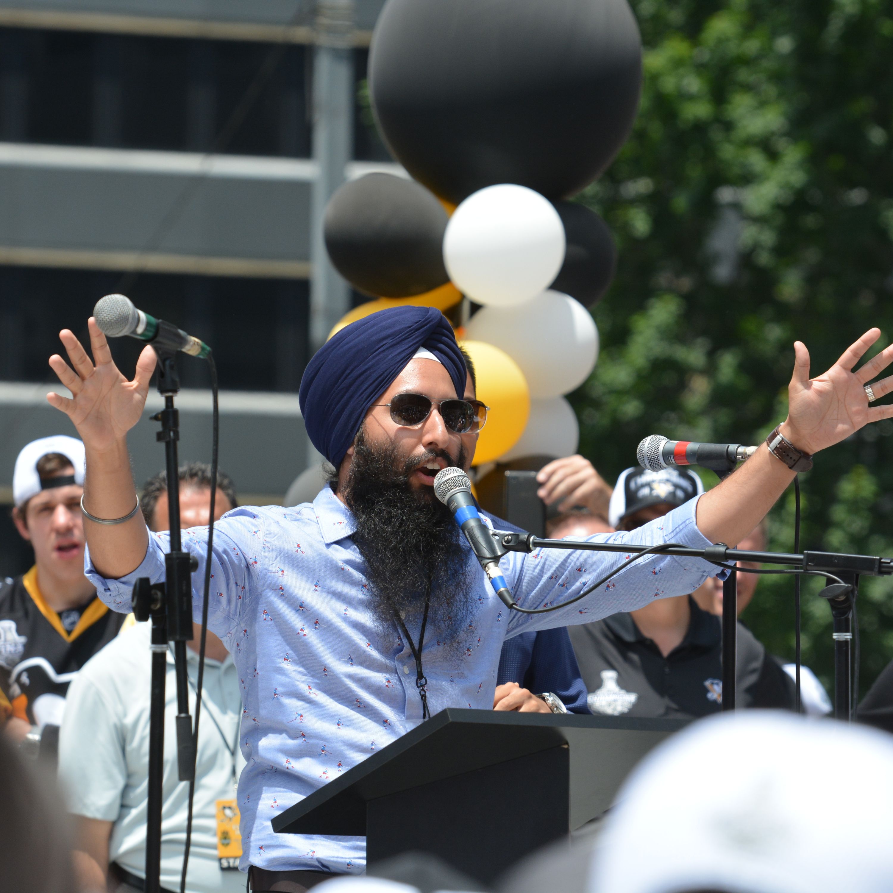 Episode 36: The Scoop with Harnarayan Singh