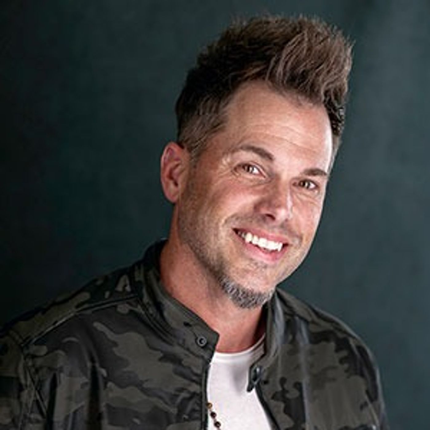How to Find Your Non-Negotiable Values with “Top 10" Motivational Speaker, with Brant Menswar