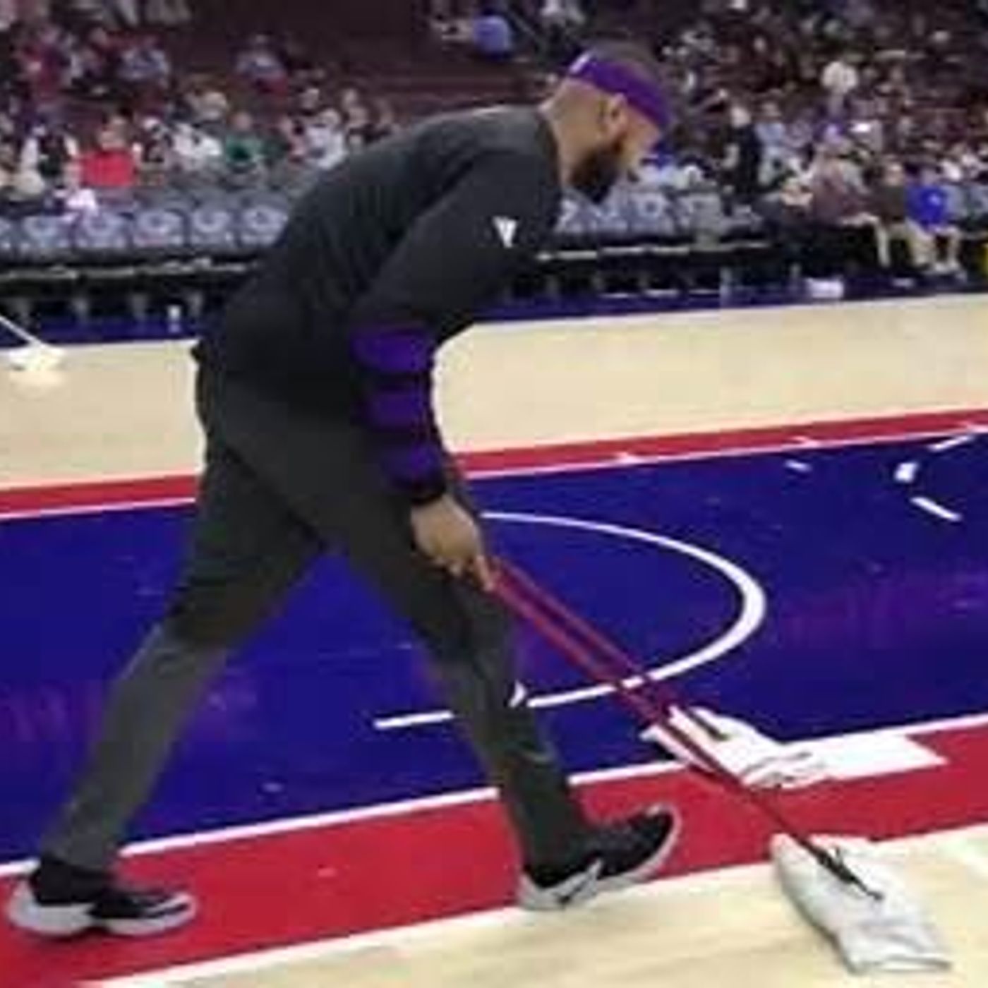 Sacramento Slips Out of Philadelphia With A.....Game To Be Played Later