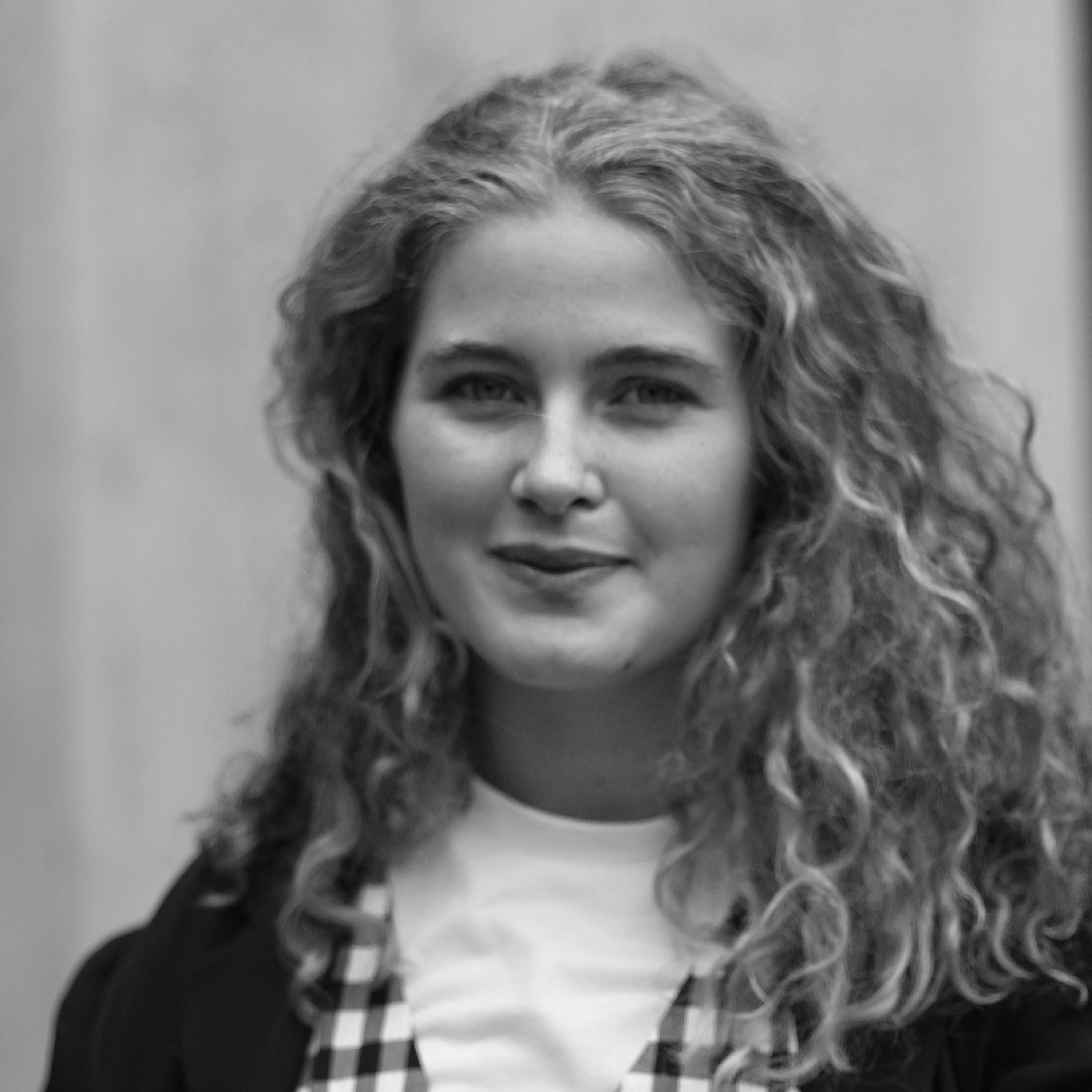 S3E6: Émilie Flamme — Belief, Memory, and Visual Storytelling