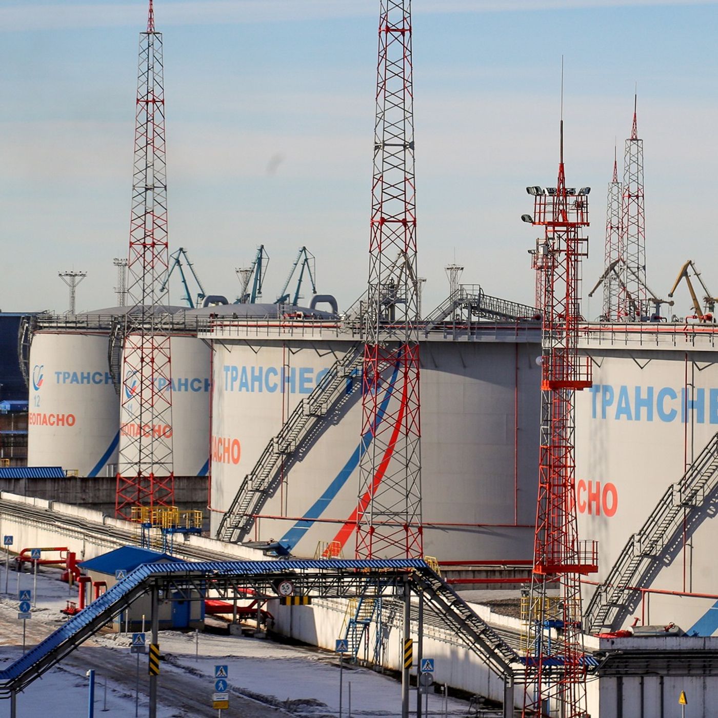The U.S. Tried to Choke Russia’s Energy Market. Then It Made a Diesel Deal.
