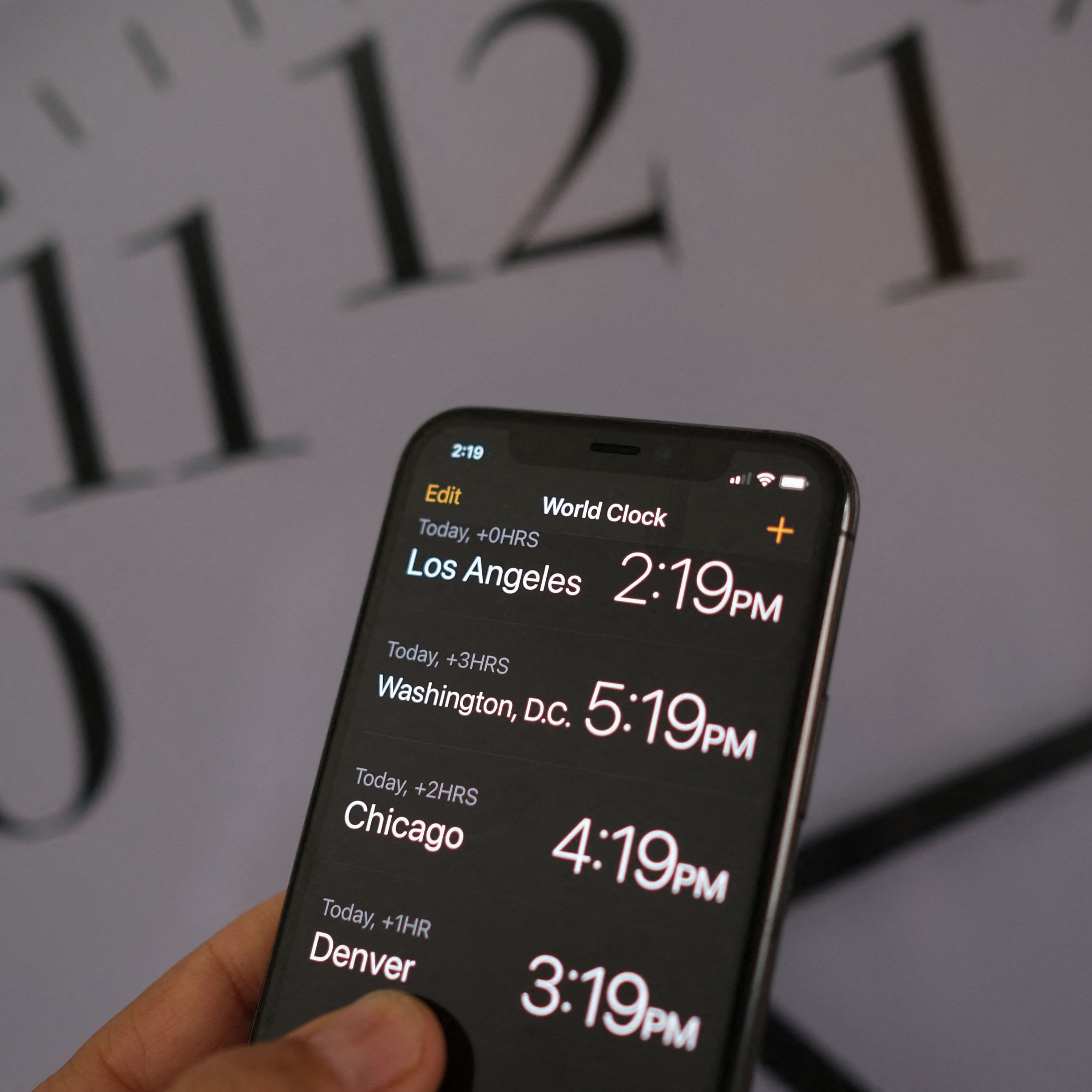 Do You Want Daylight Saving Time to be Permanent? episode artwork