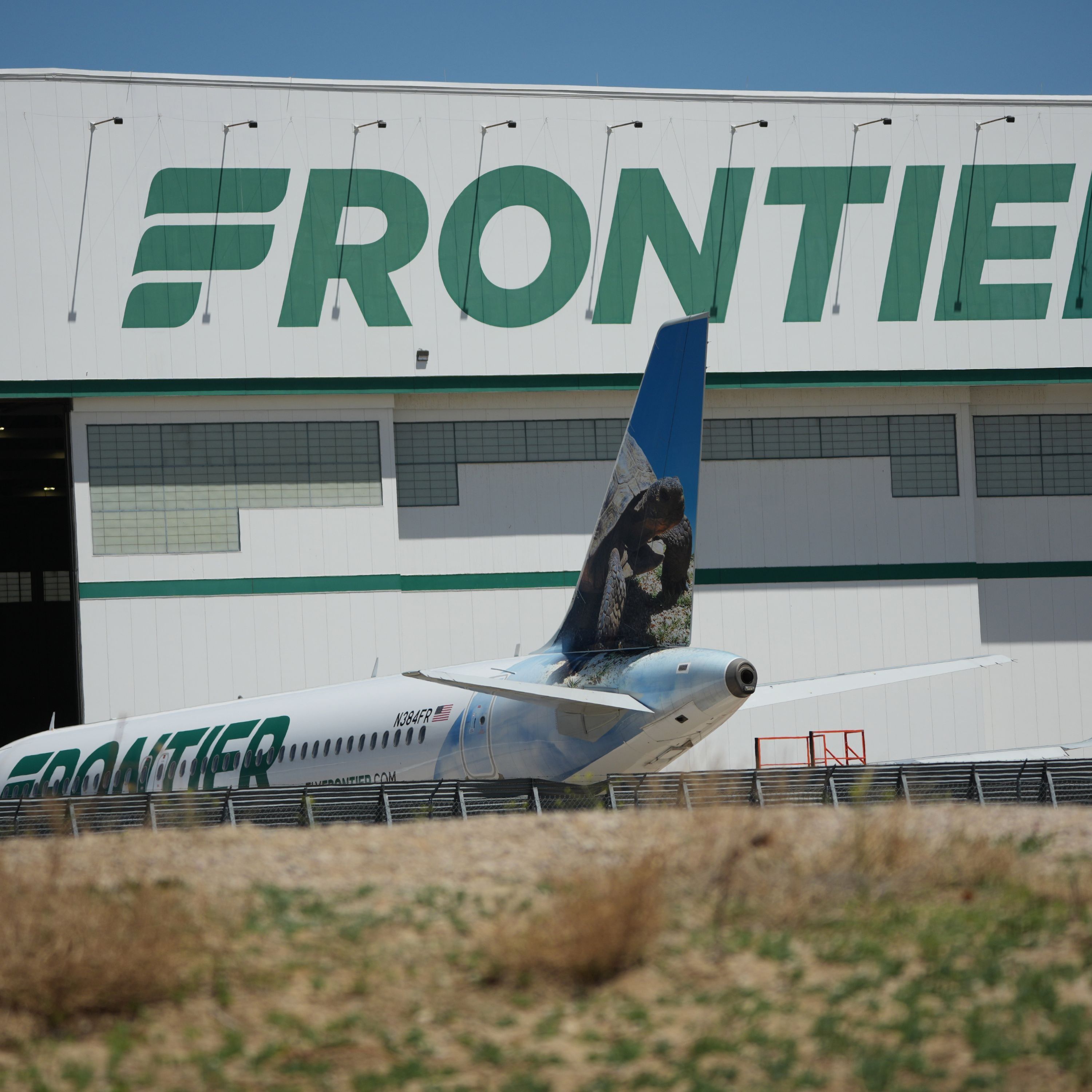Frontier Airlines Plans Starlink Wi-Fi for 2027