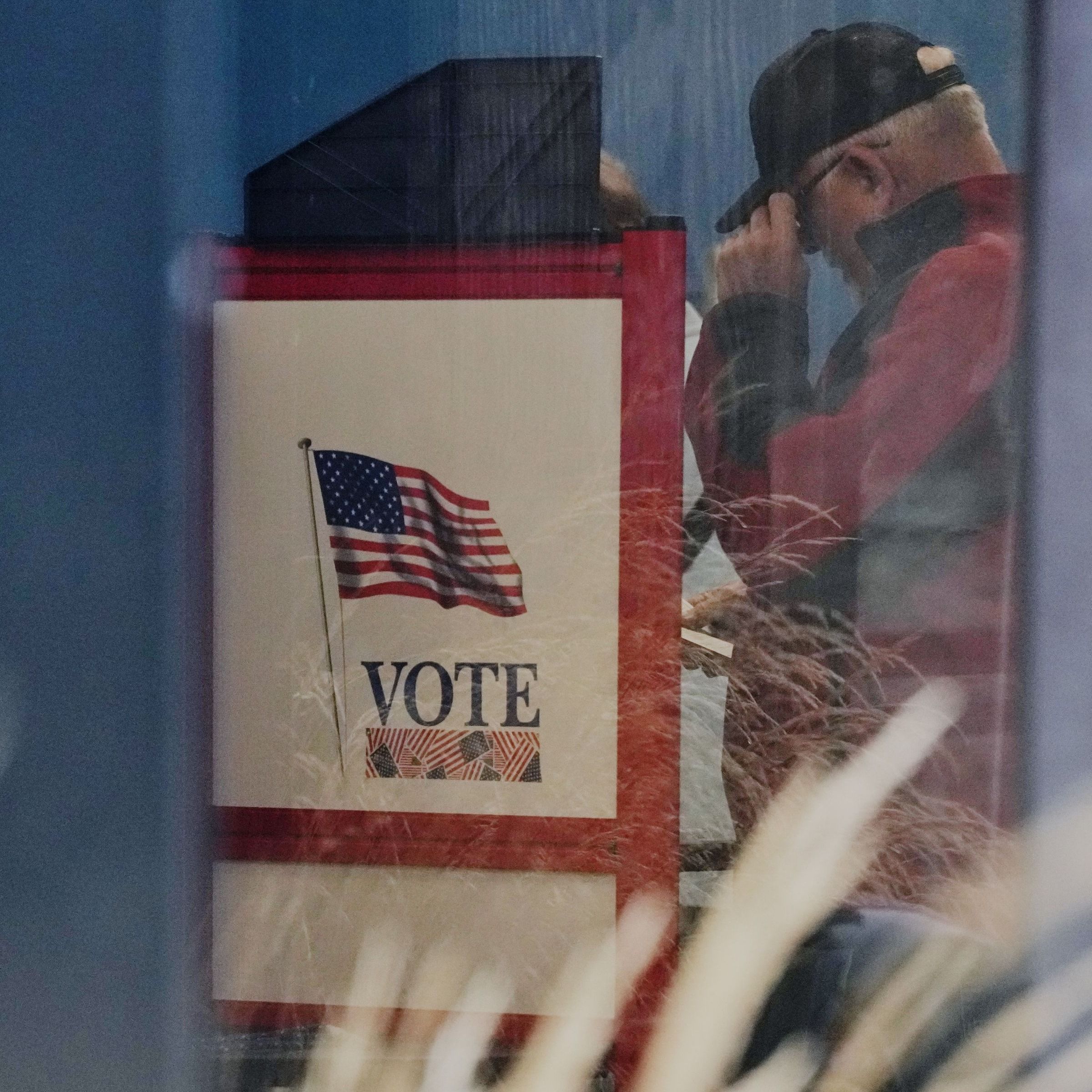 Democrats Build 9-Point Lead in Congressional Polling Average