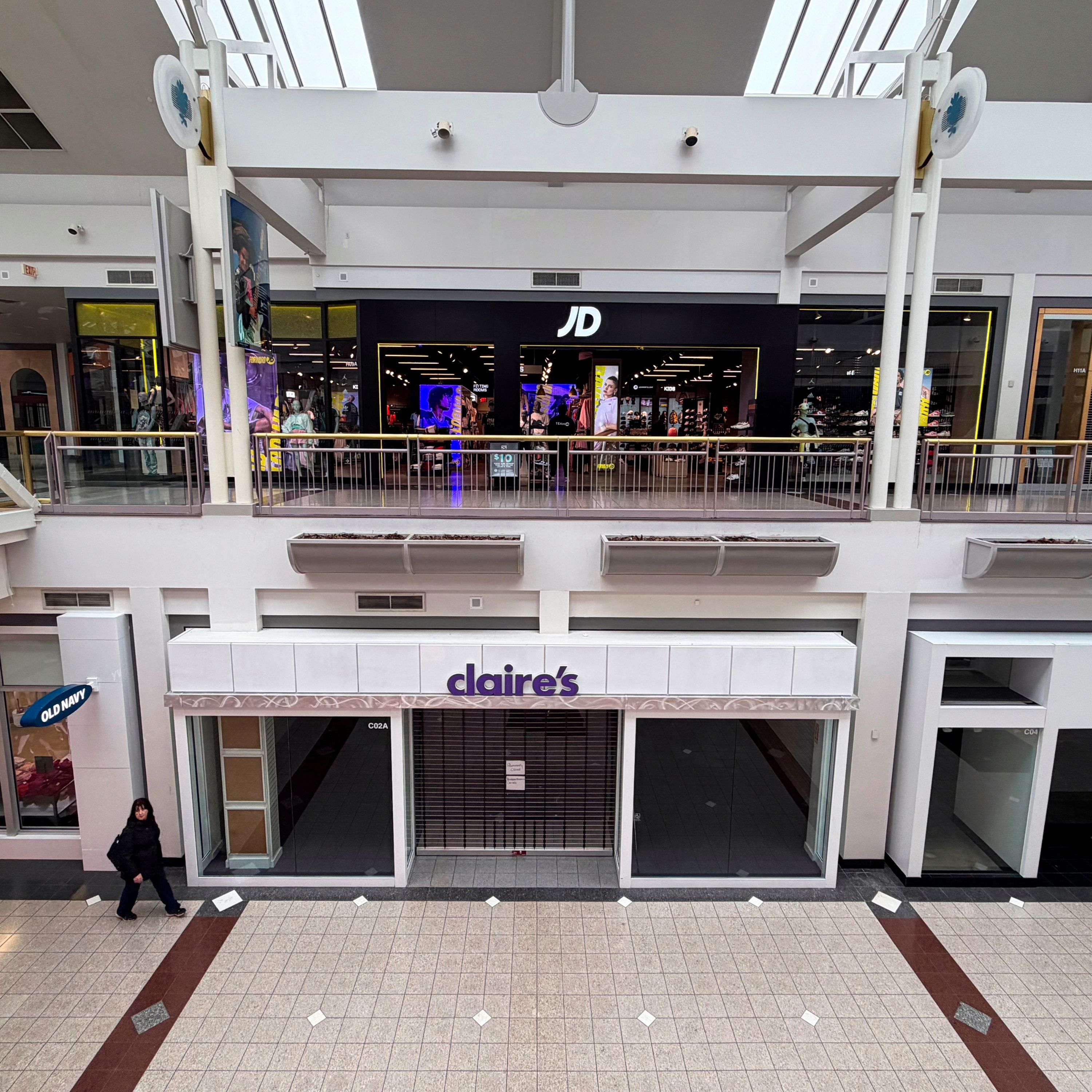 Consumer Sentiment Drops Again as Economic Worries Grow