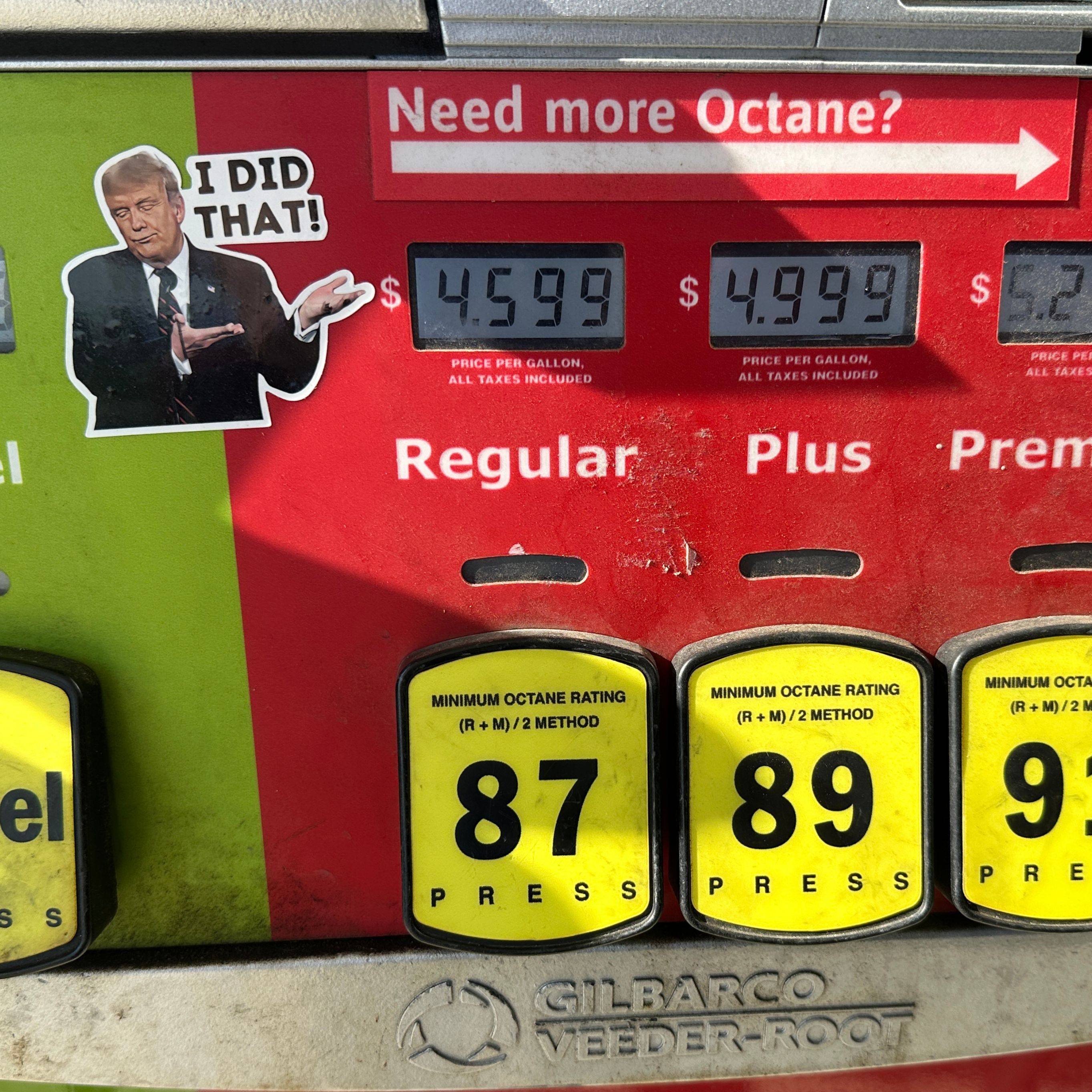 Trump Approval Hits 34% as Economic Rating Reaches New Low