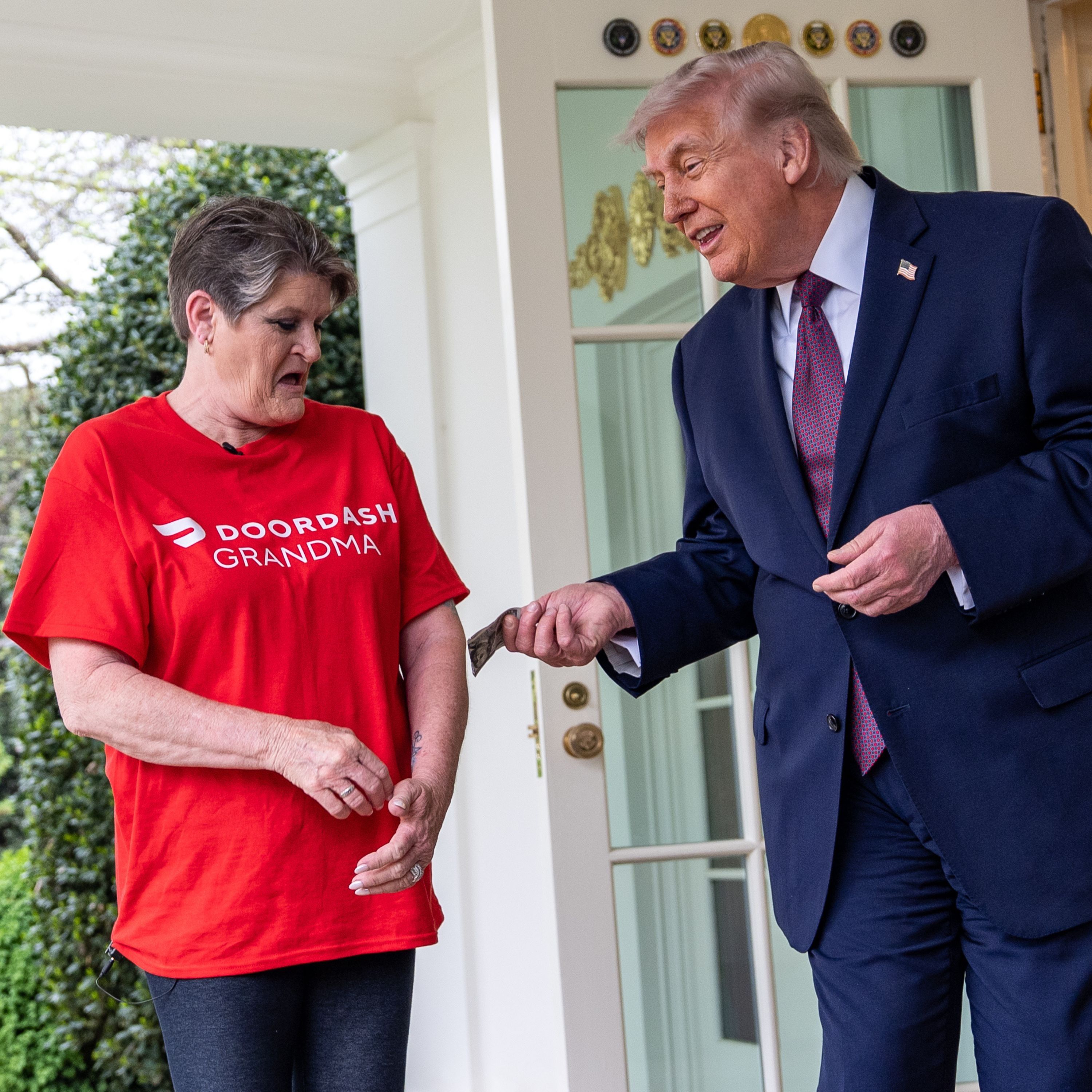 Trump Highlights ‘No Tax on Tips’ During White House Delivery